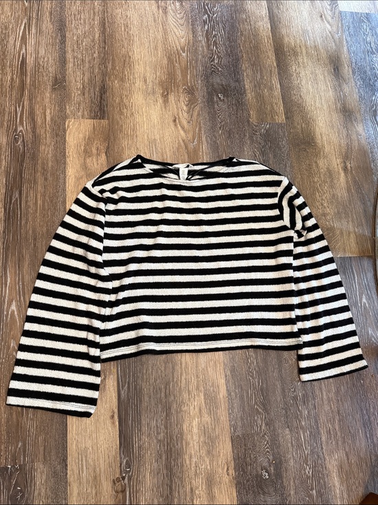 H&M Sweaters - H&M Black and White Striped Cropped Crewneck Sweater